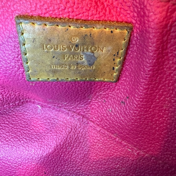 Authentic Louis Vuitton Murakami Black Monogram Multicolore Cosmetic Pouch - Picture 9 of 10